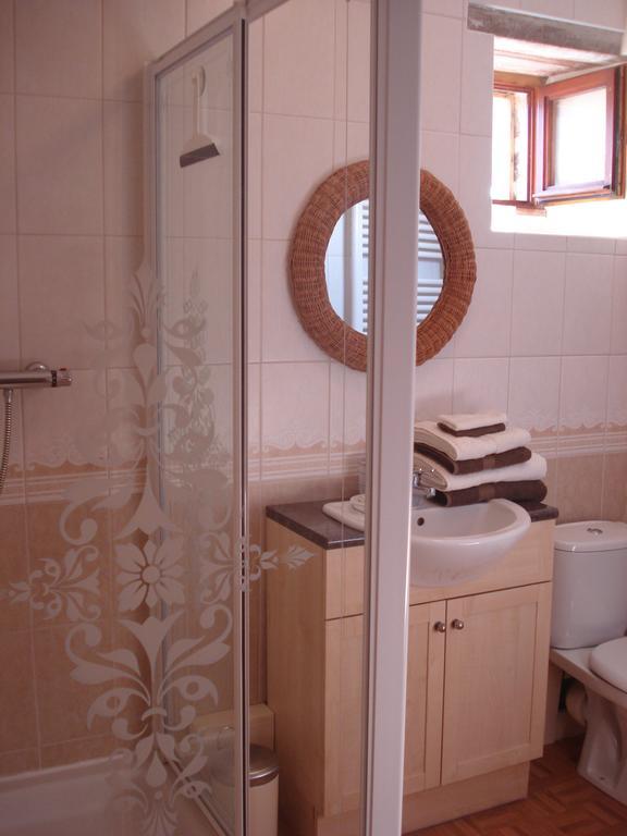 L'Ancien Pressoir Acomodação com café da manhã Ménil-Hermei Quarto foto